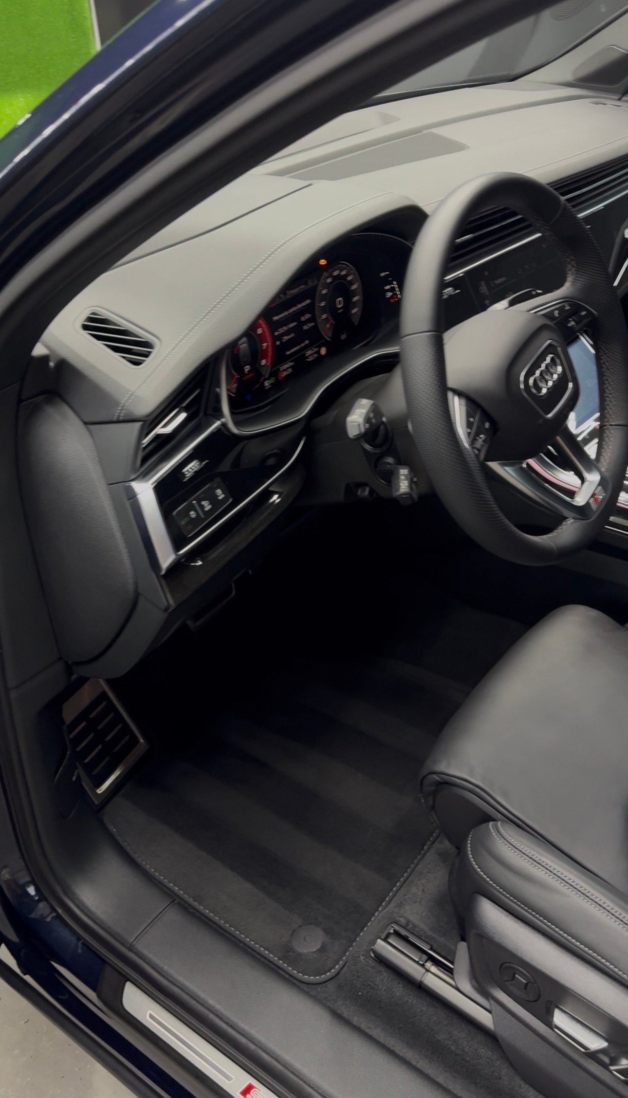 Audi SQ7 interior after — steam-cleaned, conditioned cockpit